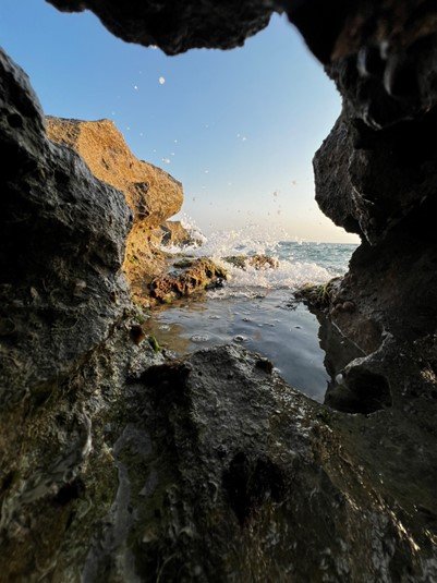 Abubakir Aben's 1st place winner image in y10-13 category. Image of Sardinia's coastal erosion.